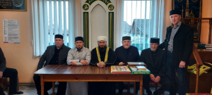 Илдуз Исхаков посещает мусульманские общины ДУМ ДНР